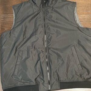 Chaps Men's Black Sleeveless Vest Jacket